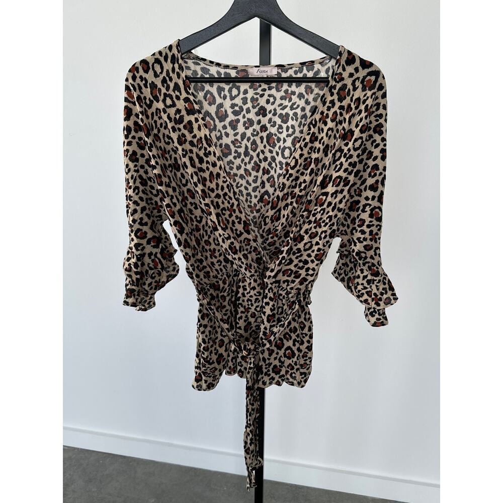Fotia Women’s Ruffled Sleeves V Neck Leopard Top Size Small